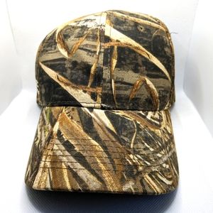 Real tree camouflage baseball hat